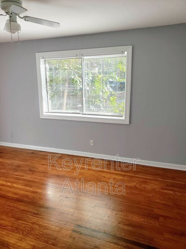 Building Photo - 1596 Line Cir