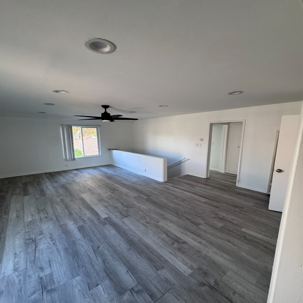 Building Photo - 5527 Radford Ave