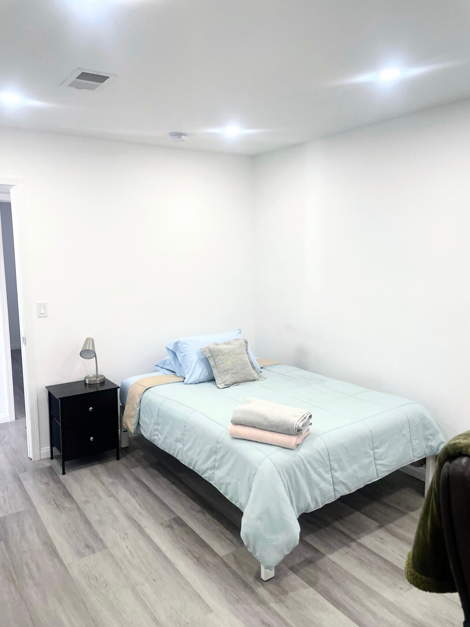 Building Photo - 3019 Brentwood Ave