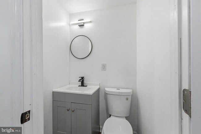 Building Photo - 2719 N 47th St