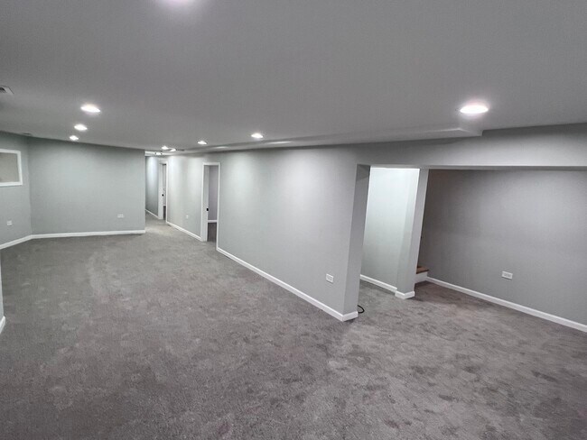 Building Photo - 1024 N Monticello Ave