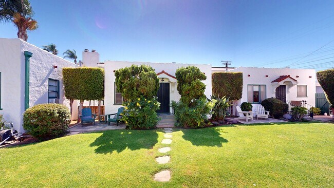 Building Photo - Unfurnished One Bedroom for Rent in Corona...