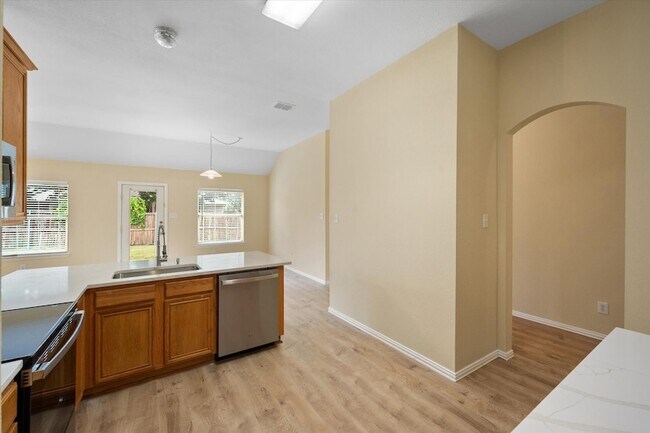 Building Photo - 600 Dover Park Trail