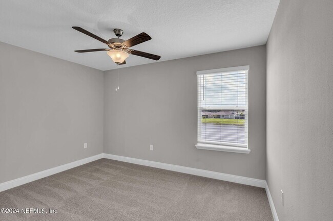 Building Photo - 660 Narvarez Ave