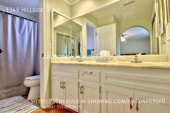 Building Photo - 1349 Hillside Dr