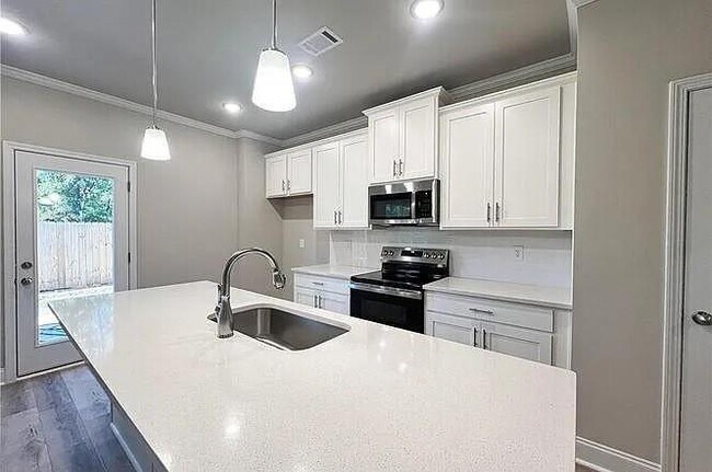 Building Photo - 1297 Fern Ridge Ct