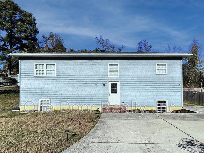 Building Photo - 115 Winston Dr