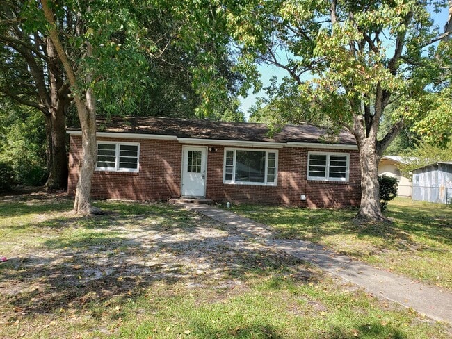 Building Photo - 404 Patton Rd