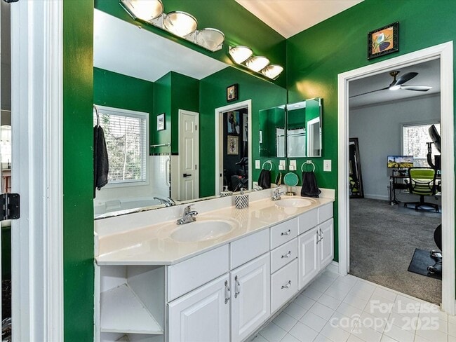 Building Photo - 6915 Pleasant Dr