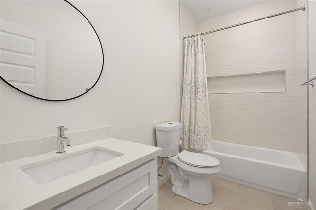 Building Photo - 211 N 28th St