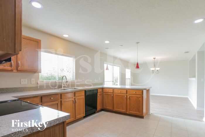 Building Photo - 217 Cezanne Cir