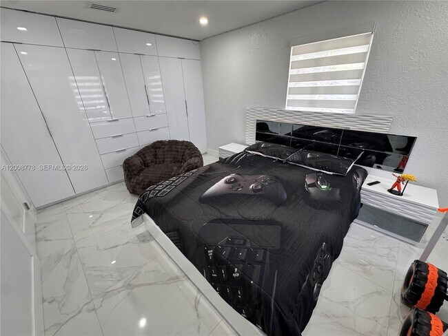 Building Photo - 10412 SW 173rd St