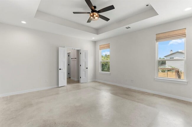 Building Photo - 22206 Briarcliff Dr