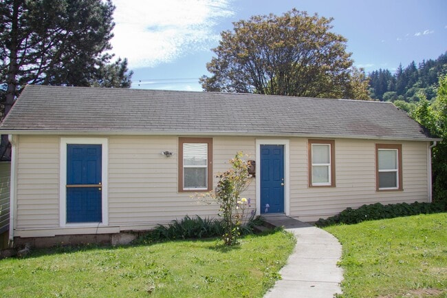 Primary Photo - 1 Bedroom House