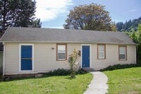 Building Photo - 1 Bedroom House