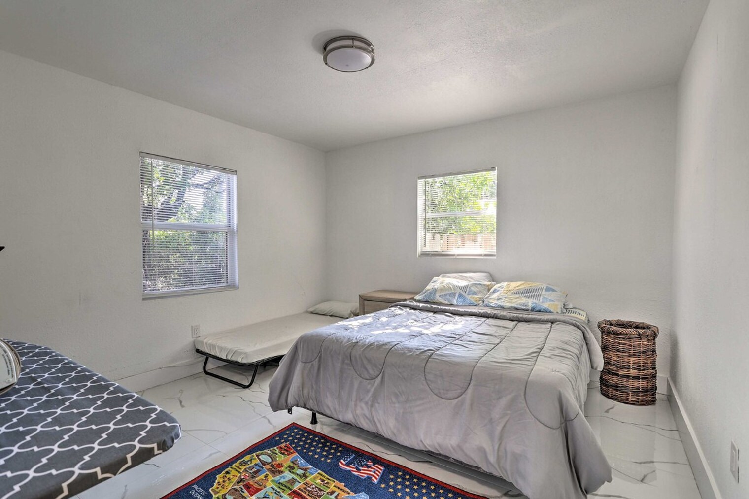 Building Photo - 846 NW 111th St