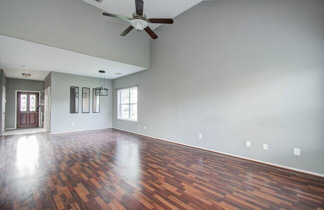 Building Photo - 14034 Chelseahurst Ln