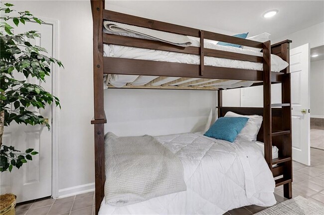 Building Photo - 241 Nacoochee Dr