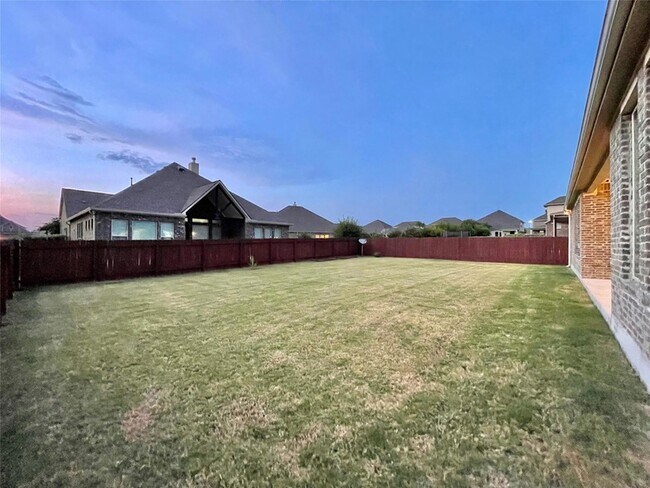 Building Photo - 3809 Mineral Dr