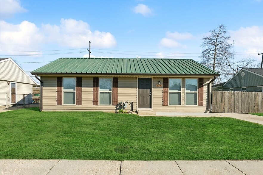 Primary Photo - 348 Gerrie Ct