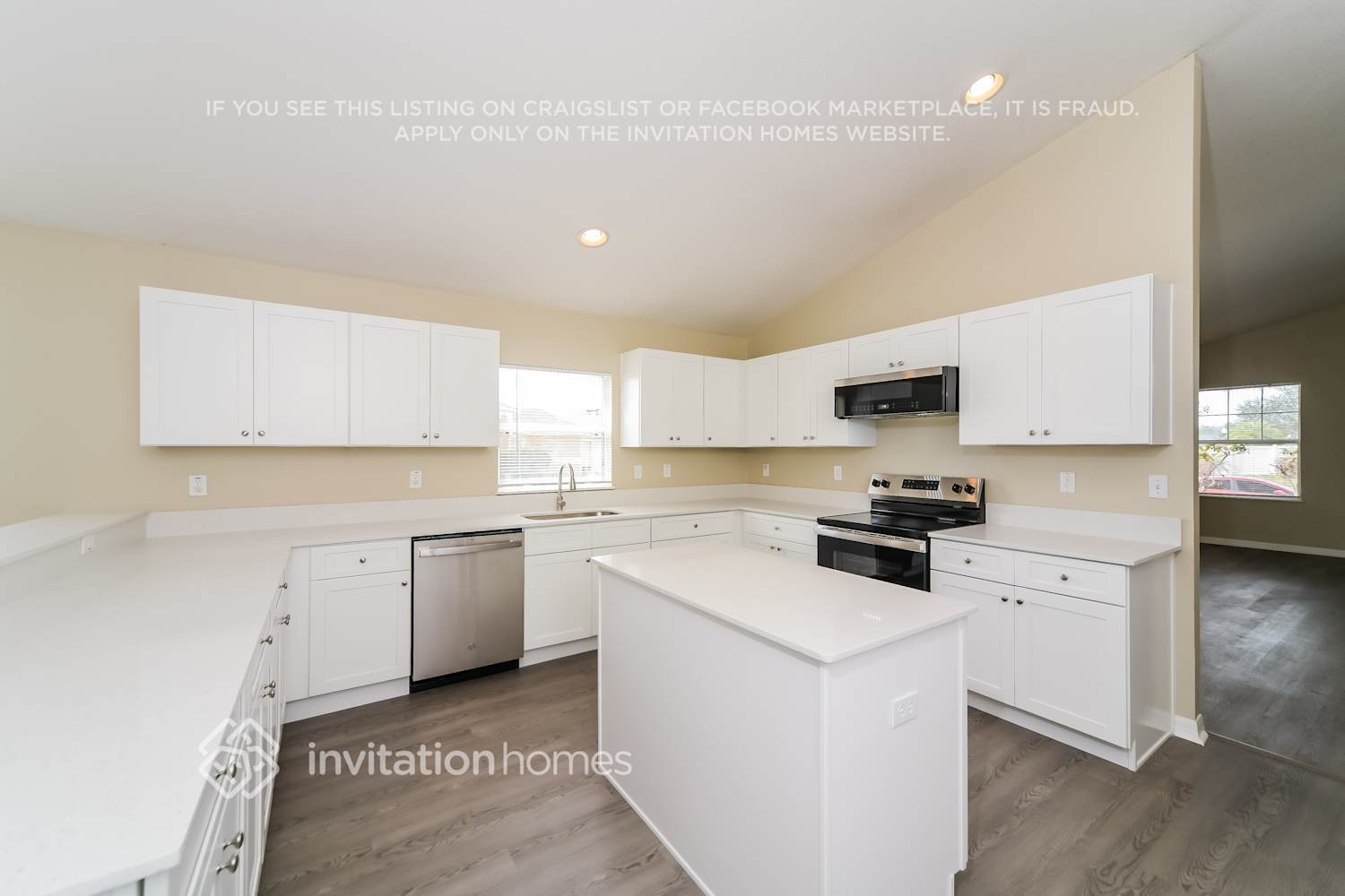 Building Photo - 4610 Sandhurst St