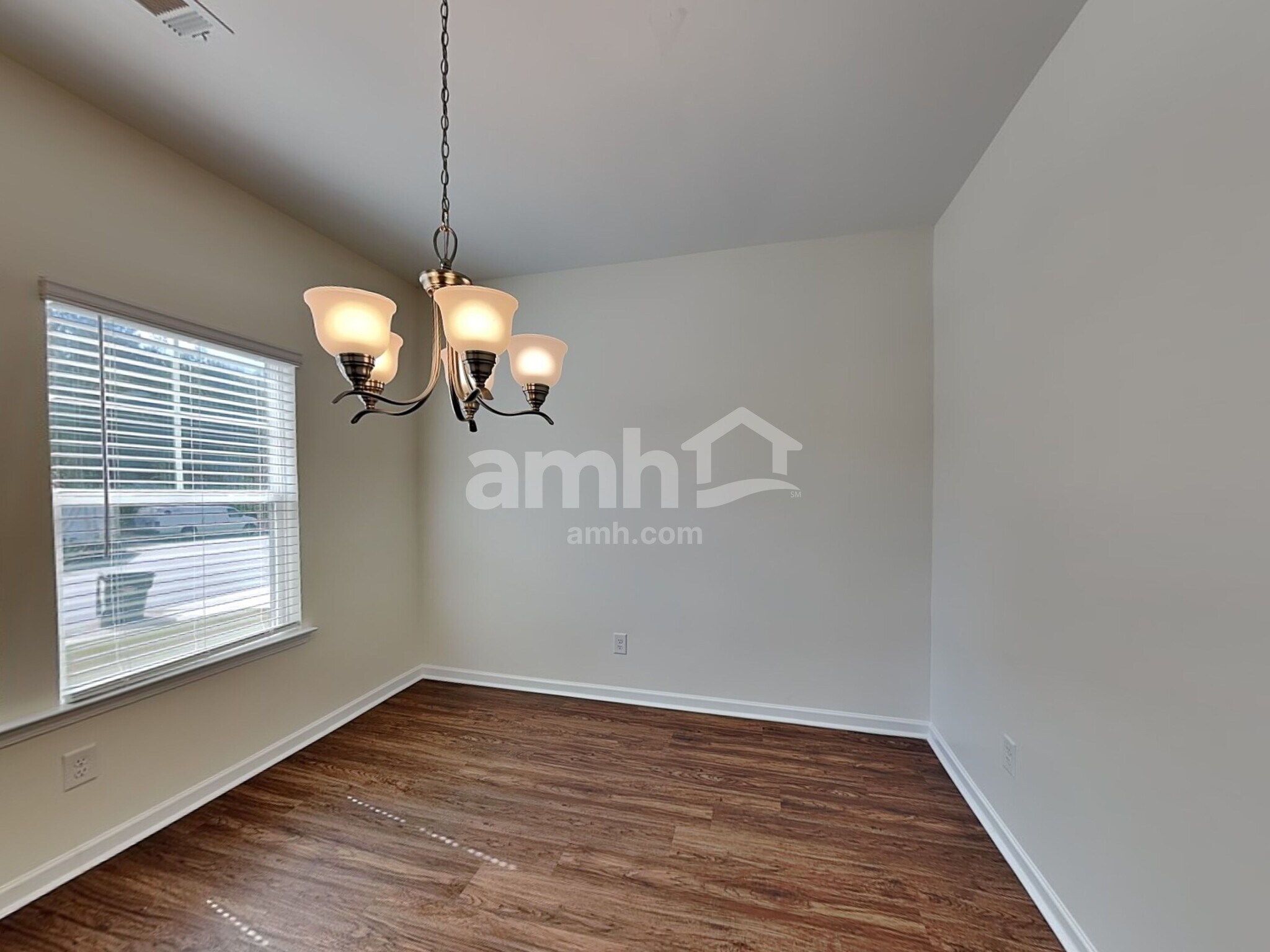 Building Photo - 168 Landsdown Xing