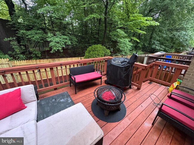 Building Photo - 9445 Park Hunt Ct