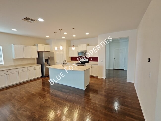 Building Photo - 34185 S Presidio Pl