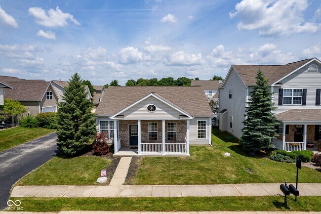 Building Photo - 952 Helston Ave