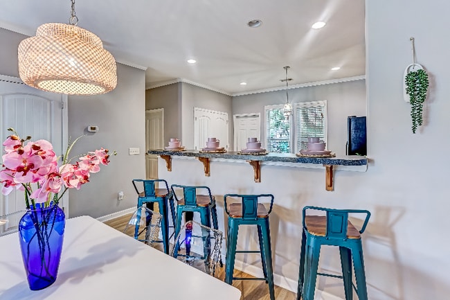 Building Photo - 125 Acapella Ave