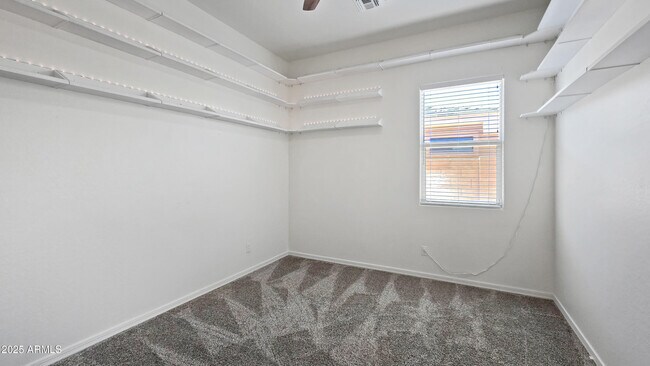 Building Photo - 4219 N 161st Ave