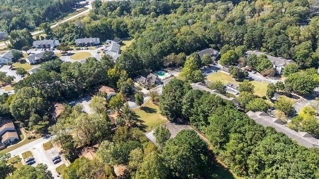 Building Photo - 2613 Stratford Ln