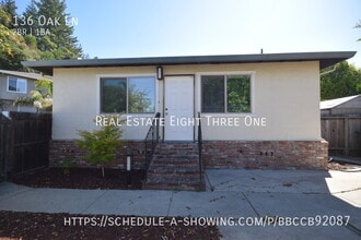 Building Photo - 136 Oak Ln