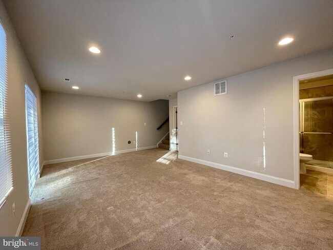 Building Photo - 3659 Duckhorn Way