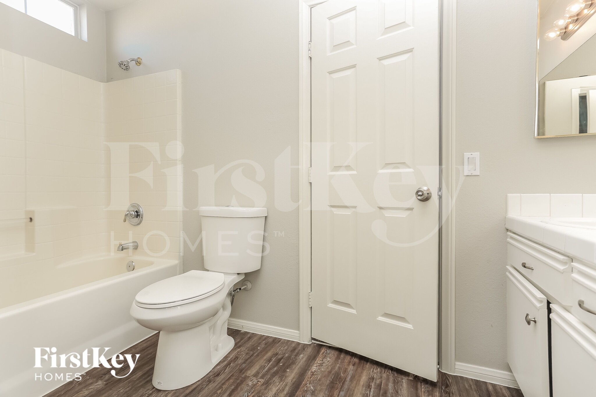 Building Photo - 8049 Rock Port Cir