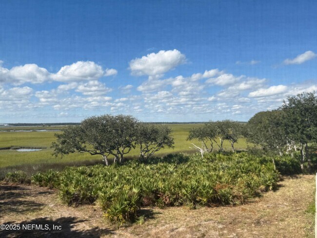 Building Photo - 315 S Ocean Grande Dr