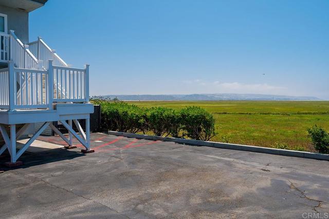 Building Photo - 1111 Seacoast Dr