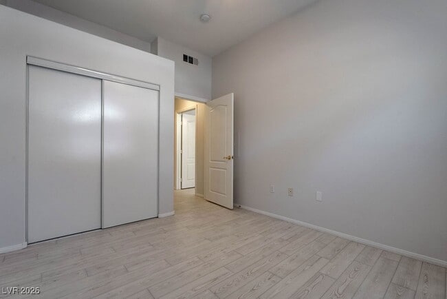 Building Photo - 700 Carnegie St