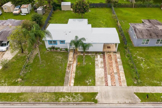 Building Photo - 128 SE Prima Vista Blvd