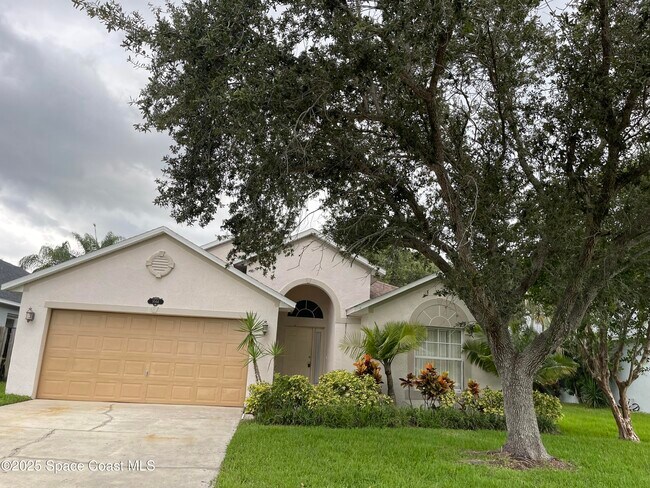 Building Photo - 1044 Sedgewood Cir