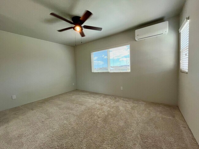 Building Photo - Hoopili: 4 bed, 2.5 Bath House with 2 Car ...