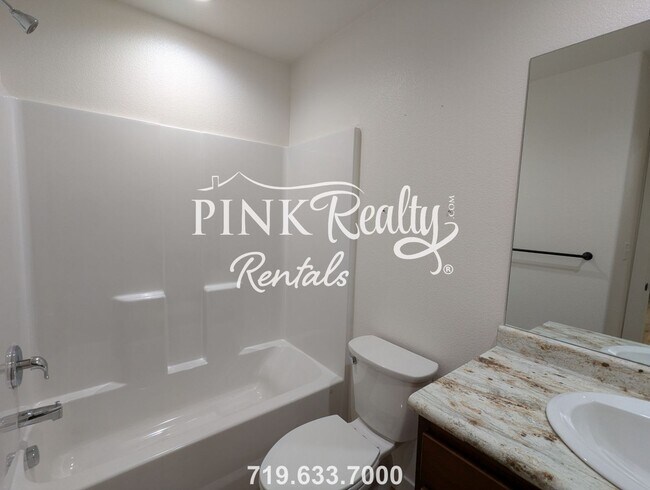 Building Photo - 284 W Kyle Dr