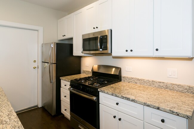 60N Kitchen - 1360-64 E. 52nd St.