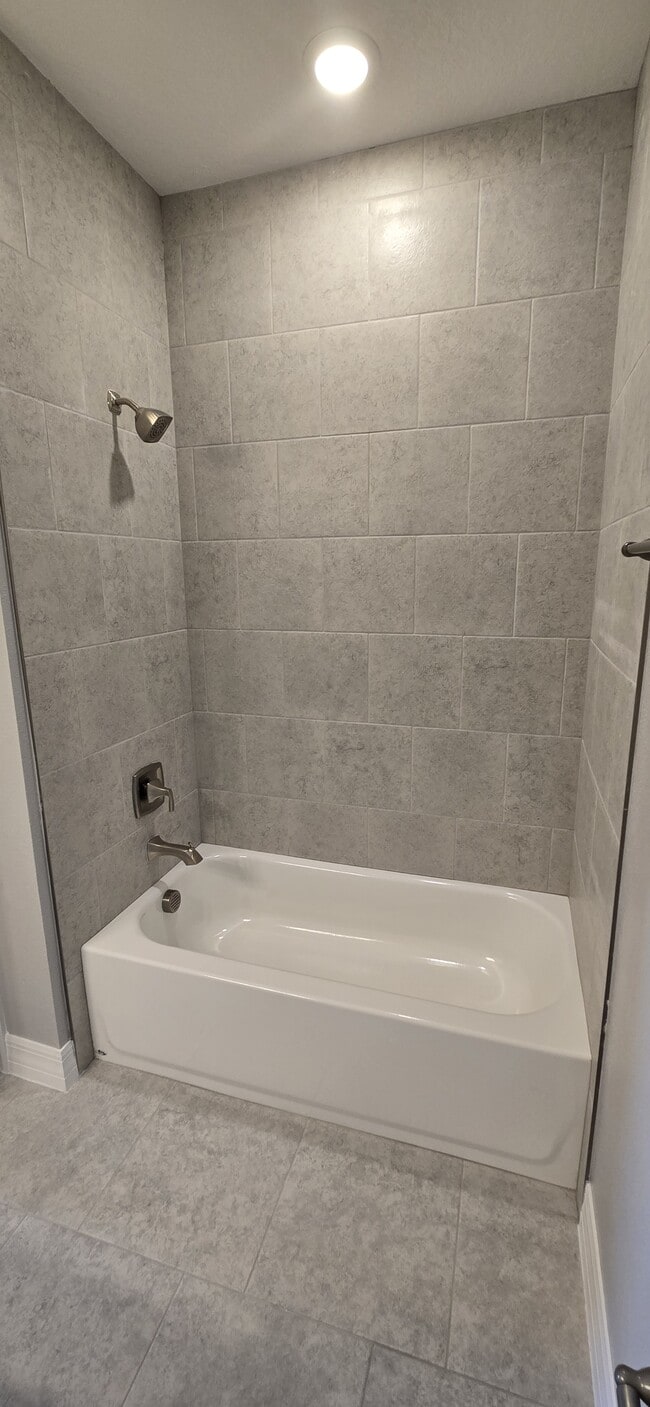 Building Photo - 307 Mendoza St