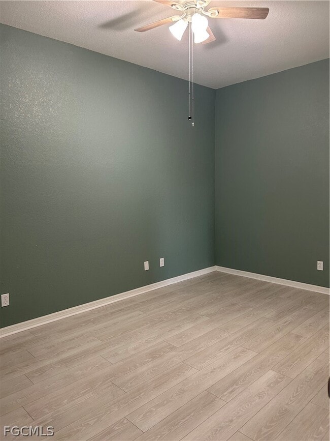 Building Photo - 19933 Lake Vista Cir