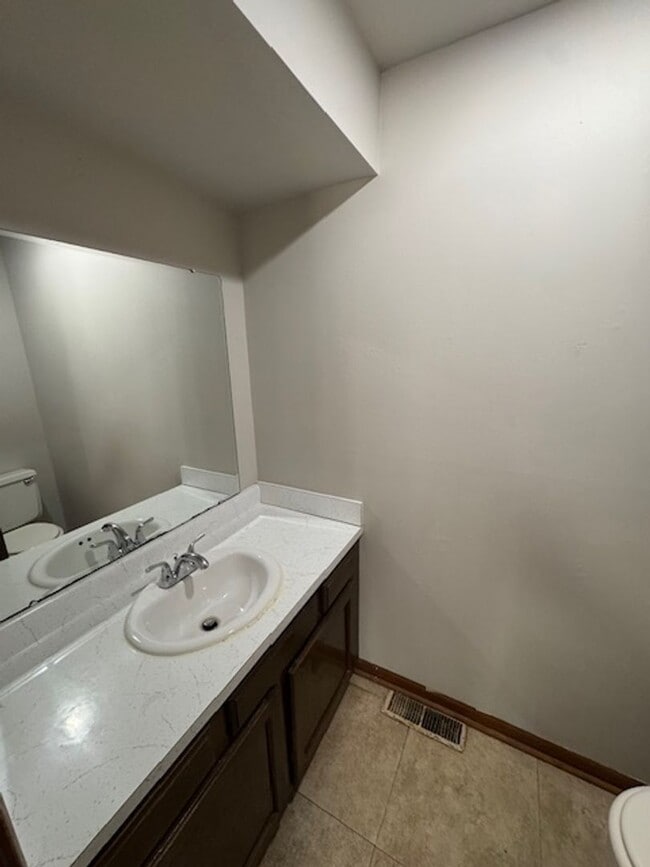 Building Photo - 6918 Decatur Rd