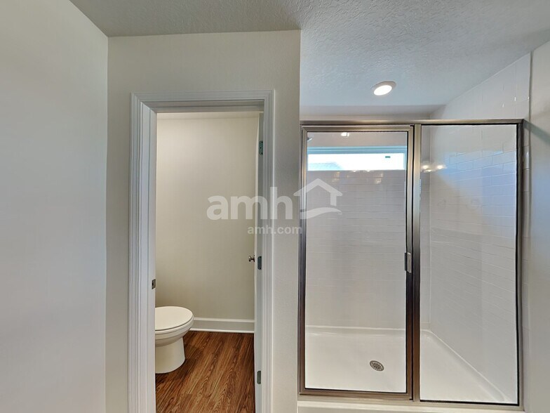 Building Photo - 4423 Reisswood Loop