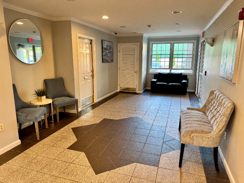 Building Photo - 20 Heaths Ct
