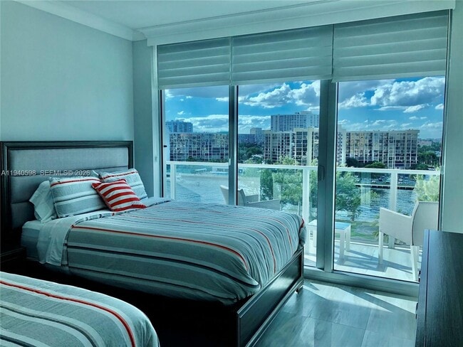 Building Photo - 3101 S Ocean Dr