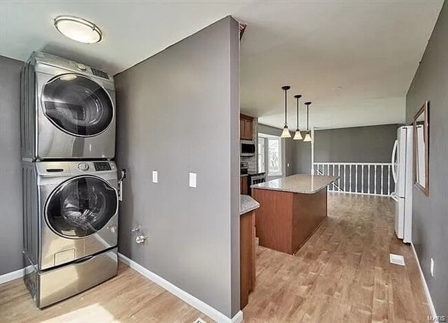 Building Photo - Coming Soon St Peters Area